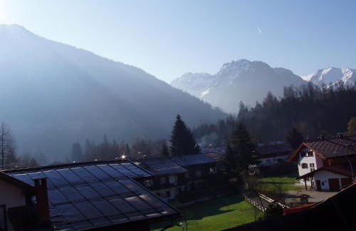 Gästehaus zur Färbe Apartments - Photo 14