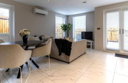 The Slipway Cabins with Hottub - Foto 14