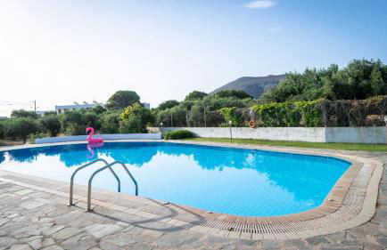 Aeolus pool apts - Photo 29