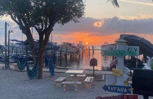 Moon Bay Condo, Paradise Found! Heated pool, boat slip, resort amenities and concierge services available! - Foto 30