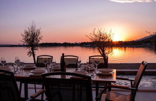 Beachfront Escape Villa Nevera - Foto 65