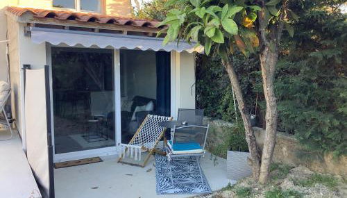 T2 cuisine équipée jardin et parking privé proche Avignon - Foto 2