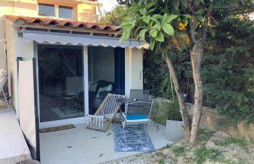 T2 cuisine équipée jardin et parking privé proche Avignon - Foto 2