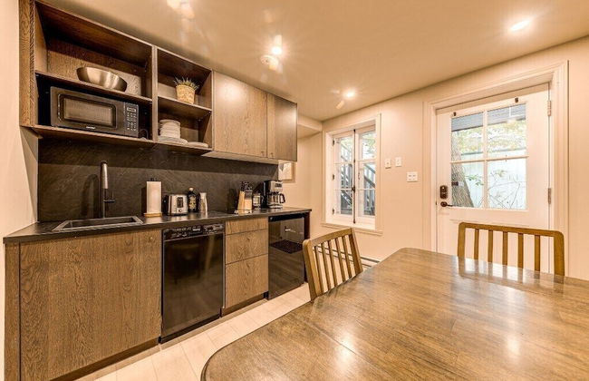 Two bedroom Escape in Old Quebec - Photo 10