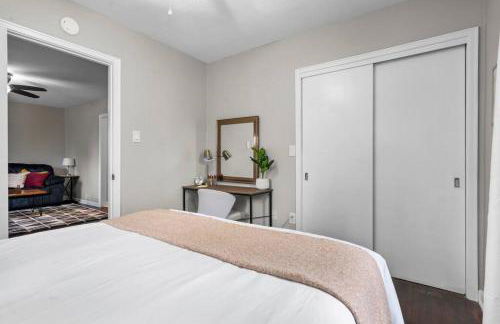 The Hideaway on Hazel- Luxury Smart Home w Hot Tub - Foto 6