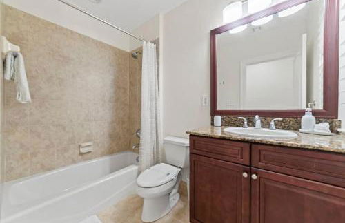 Lux Home with Rooftop & Elevator 2mi to Beach - Foto 33