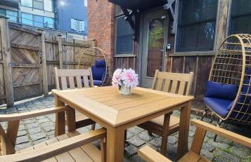 Jennifer's Historic Riverfront Loft Private Patio - Foto 3
