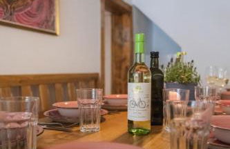 Gehobenes Ambiente in historischer Wohnung - Photo 32