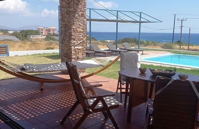 Cristelia Luxury Sea Front & Pool Villa - Foto 29