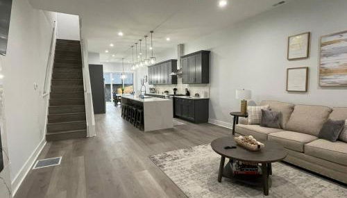 Modern 4 Bedroom 5 Bath Townhome Downtown Indpls 2230 - Foto 2