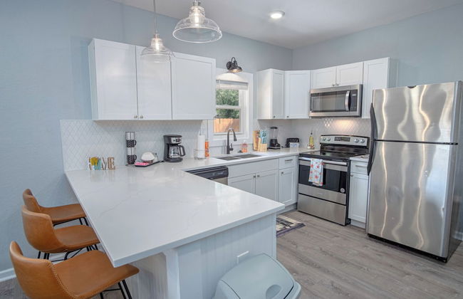 Delightfully Renovated 4 Br/2 BA Near DT Riverwalk - Foto 11