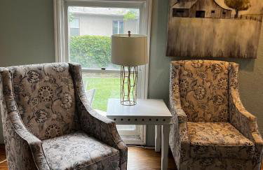 Unique Home Perfect for Large Gatherings. Pets welcome! - Photo 4