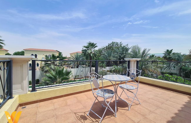 Venduras - Spacious 4BR Villa in La Mer - Photo 16