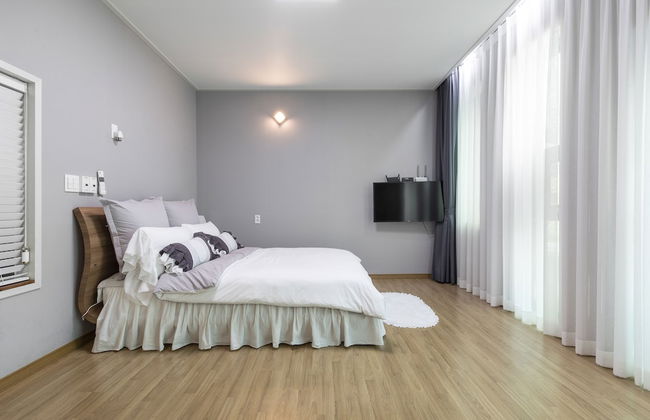 Lim Sea Side Poolvilla Pension - Foto 18