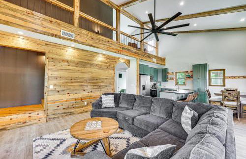 Family Tradition Glenwood Cabin with River Access! - Foto 3