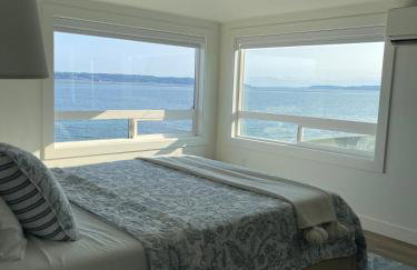 Beachfront Luxury with 4BR and Views - Foto 45