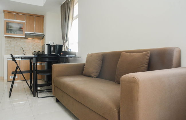 Comfy 2BR Apartment @ Springlake Summarecon - Foto 12