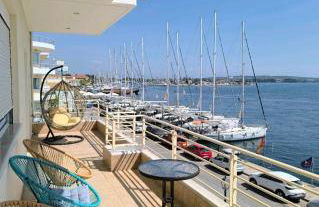 AB Preveza Apartments-15 Meters Over the Sea Attic & Alexander's the Great Executive Suite - Photo 4