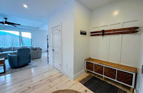 2M New rustic contemporary home with stunning views, great amenities and perfect private location. - Foto 35