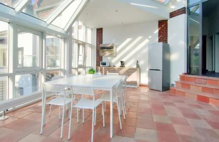 Tolstov Apartments - City Apartments with 2 , 3 and 6 Rooms - 15 Min to Messe DUS and Old Town DUS - Foto 16