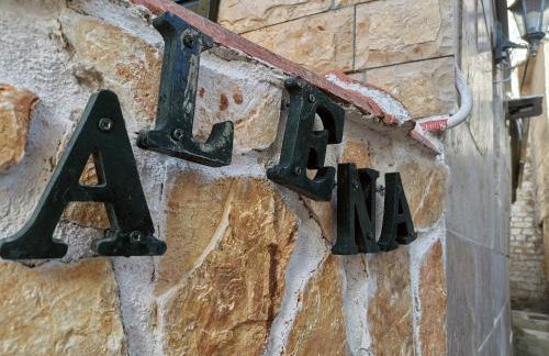 Apartment Alena with terrace and garden Center Jelsa - Photo 34