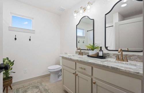 Group Ready! 3BR Home Near WinStar - Foto 17