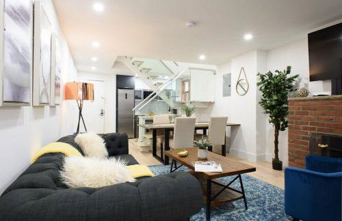 75-5A Luxury 3BR Duplex W D in unit Elevator - Foto 2