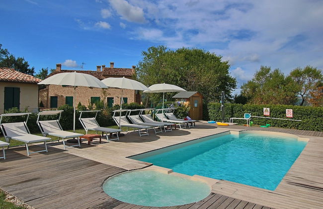 Cottage in Montelabbate With Pool, Garden, Bbq, Parking - Foto 63