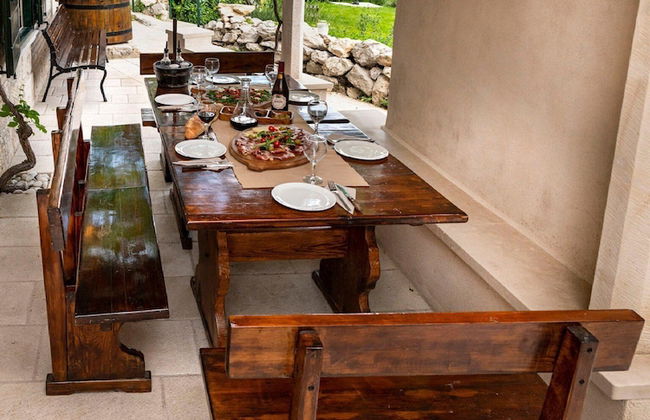 Authentic Stone House Lola - Foto 24