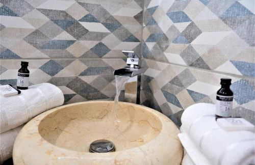 A l'ombre des remparts - Foto 22