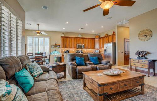 Walk to Parks Home with Pool in Surprise! - Foto 1