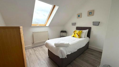Egham Modern Two Bedroom Apartment - Foto 4