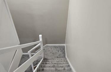 A-N-G Apartments - Parking EV 22kW by the Beach, Canoe Lake & South Parade Pier - Foto 57