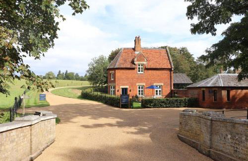 Bridge House at Woodhall Estate - Photo 19