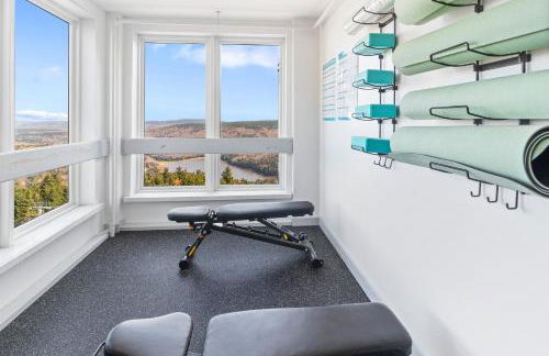 ML288 New Deck Great Views EZ Parking WiFi Retreat - Foto 18