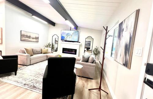 Half ACRE Lux Pool SPA with FIREPIT ARCADE Grill Sleeps 40 - Foto 13