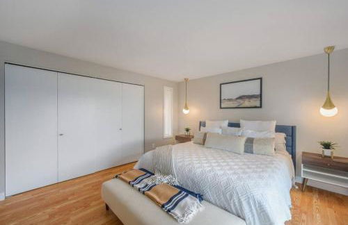 Oceanfront Family Retreat - Foto 13