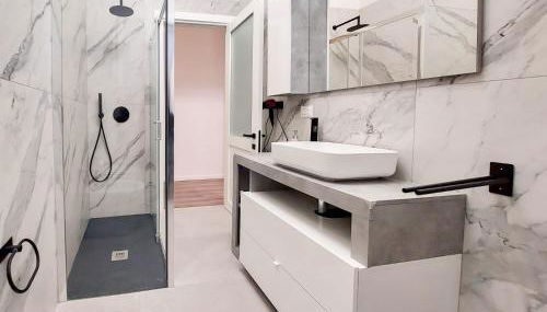 Guest House - Vivamus Large and Elegant apartment - Foto 5, Shower