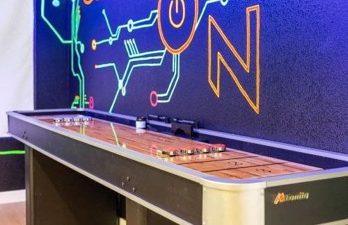 6BDRM Amazing Game RoomHeated Pool3KING4QUEEN - Photo 38