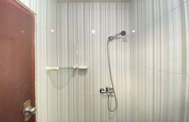 Simply 3BR Apartment at Gateway Ahmad Yani Cicadas - Photo 20