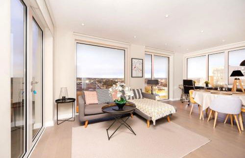 Stunning 2BR Apt Bromley Views Terrace - Foto 1
