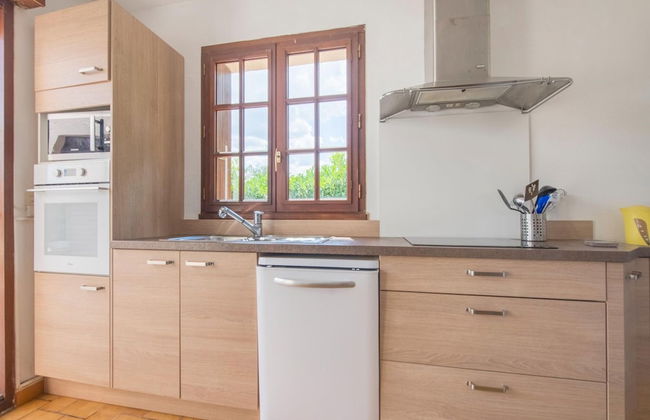 Inviting Holiday Home in Miremont With Garden - Foto 12