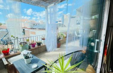 Sweet Atic - Photo 1