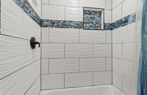 Spacious 4 Bedroom Family Retreat in the Heart of McKinney, TX - Foto 22