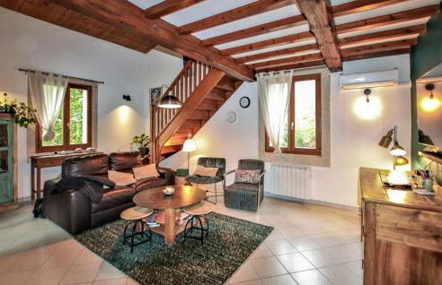 Lovely Home In La Roche St Secret - Photo 5