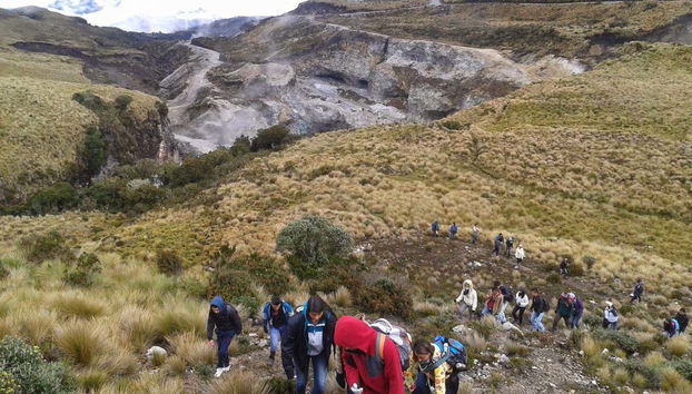 Ascendiendo a la cima del Puracé