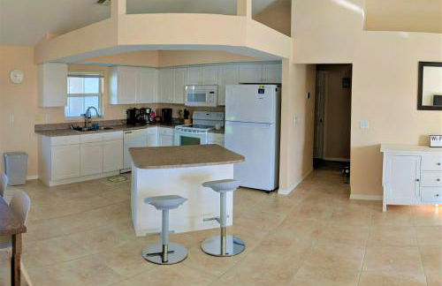 Villa Luhna 3 Bed / 2 Bath Canalfront Heated Pool - Foto 10