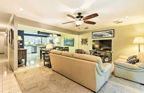 Quiet Lake Conroe Townhome with Water-View Deck - Photo 5