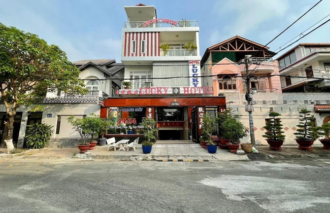 Lucky Hotel - Photo 19