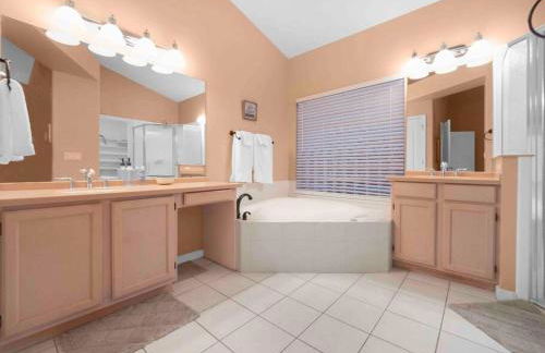 Private house in N Scottsdale - Photo 18